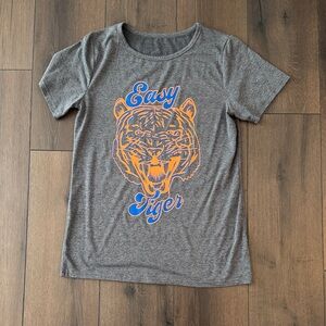 Gray Tiger Graphic T-Shirt
